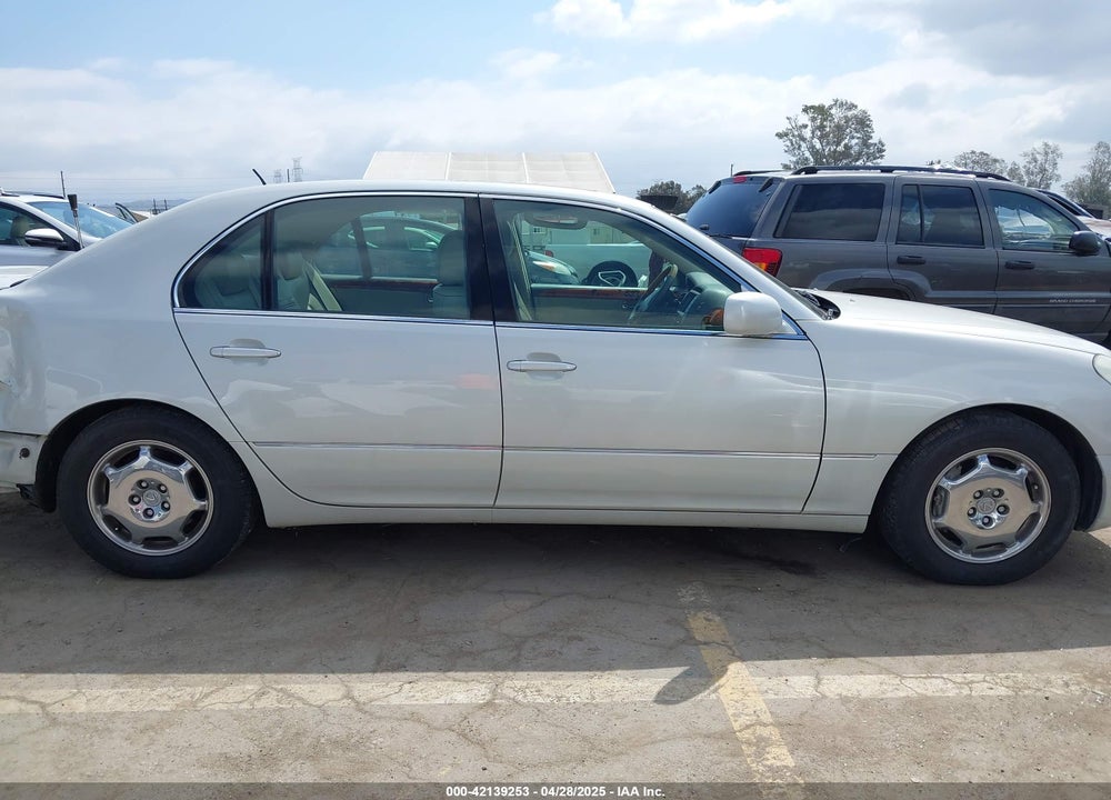 2002 LEXUS LS 430 VIN: JTHBN30F220088390