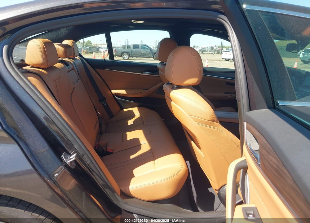 2019 BMW 540I VIN: WBAJE5C5XKWW20300