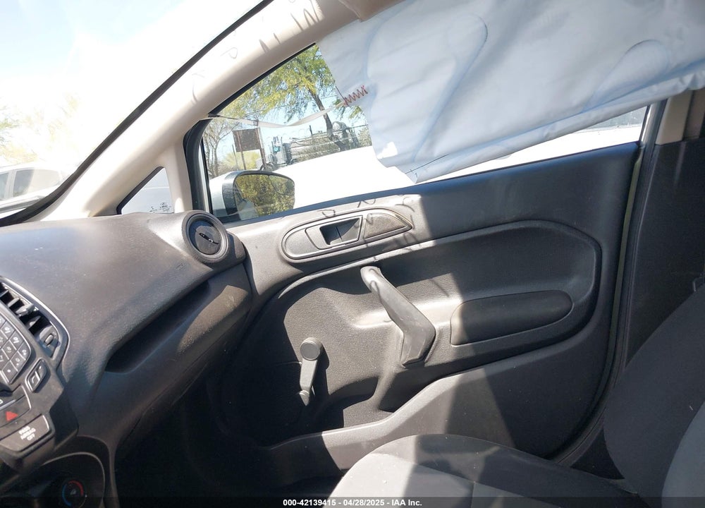 2015 FORD FIESTA S VIN: 3FADP4AJXFM190851