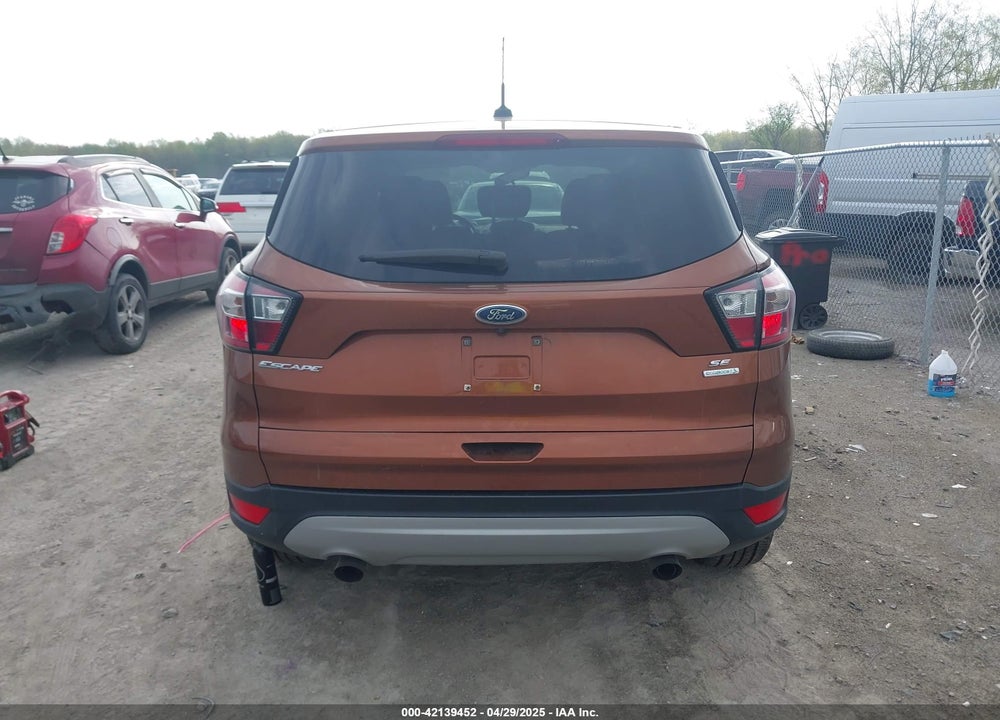 2017 FORD ESCAPE VIN: 1FMCU0GD3HUE45682