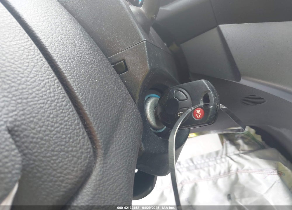 2017 FORD ESCAPE VIN: 1FMCU0GD3HUE45682