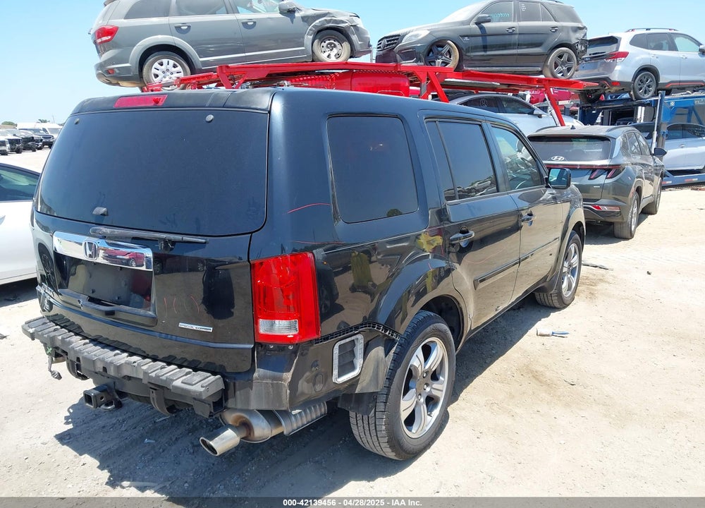 2015 HONDA PILOT VIN: 5FNYF3H36FB007627
