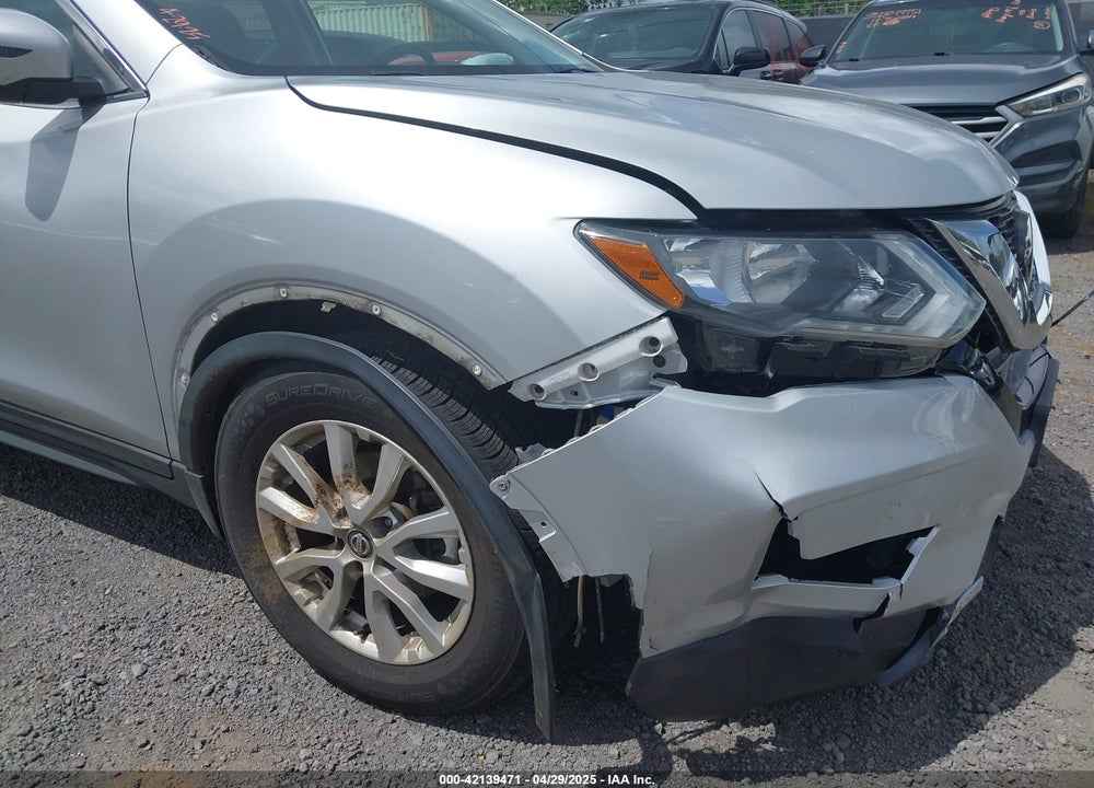 2018 NISSAN ROGUE VIN: 5N1AT2MT6JC803483