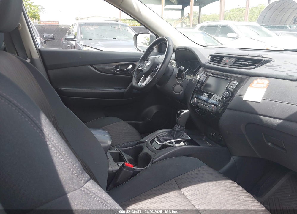 2018 NISSAN ROGUE VIN: 5N1AT2MT6JC803483