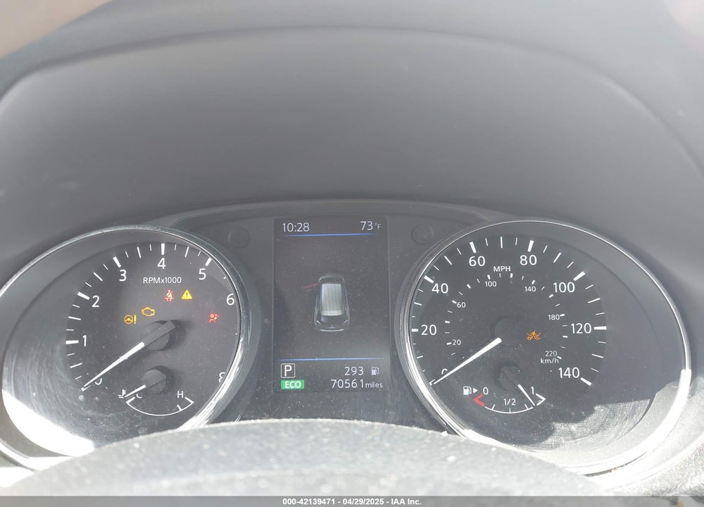 2018 NISSAN ROGUE VIN: 5N1AT2MT6JC803483