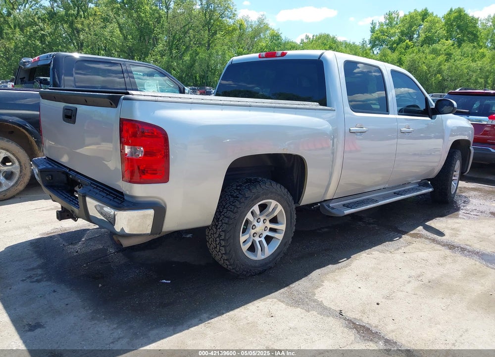 2011 CHEVROLET SILVERADO 1500 VIN: 3GCUKTE20BG200883