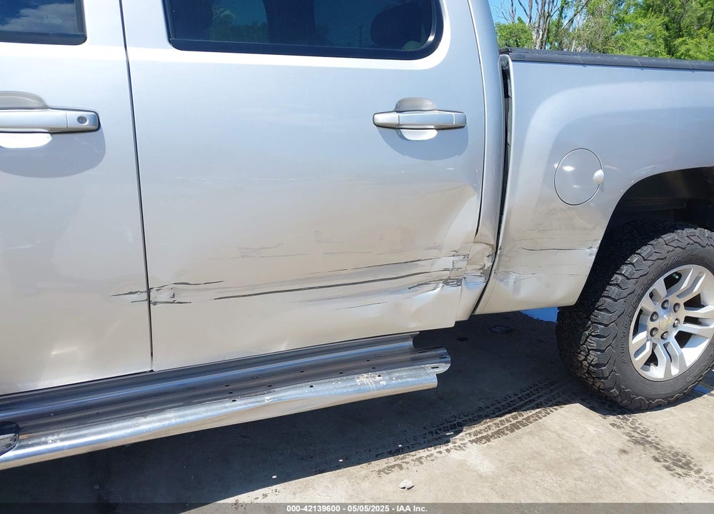 2011 CHEVROLET SILVERADO 1500 VIN: 3GCUKTE20BG200883