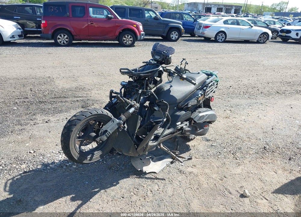 2023 YIBEN 12 SERIES VIN: LYDYCTKH6P1500587