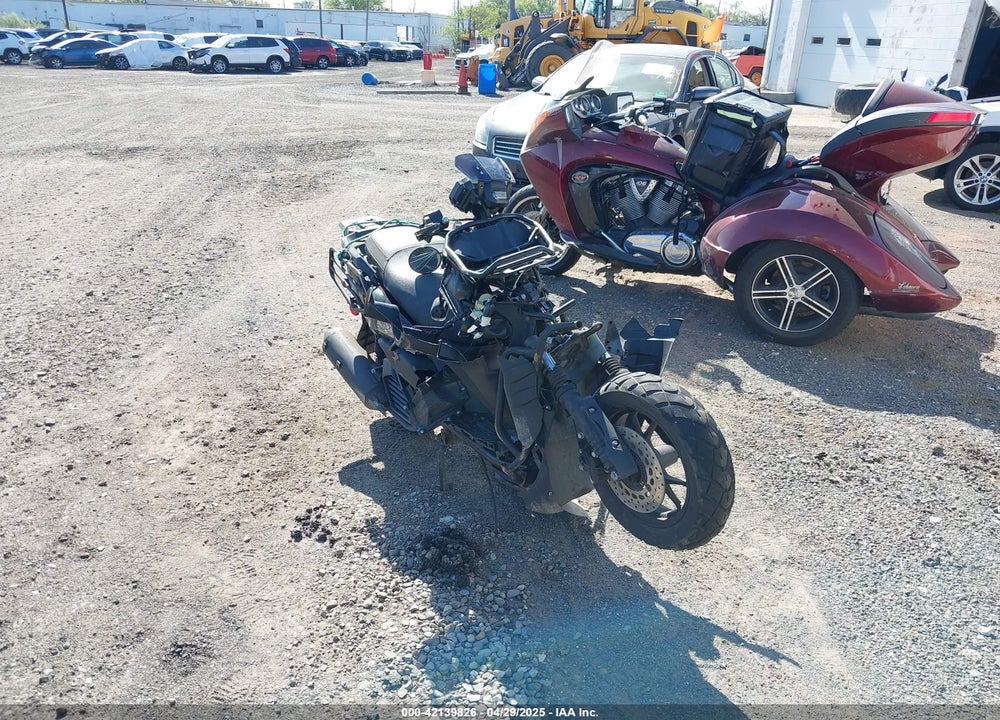 2023 YIBEN 12 SERIES VIN: LYDYCTKH6P1500587