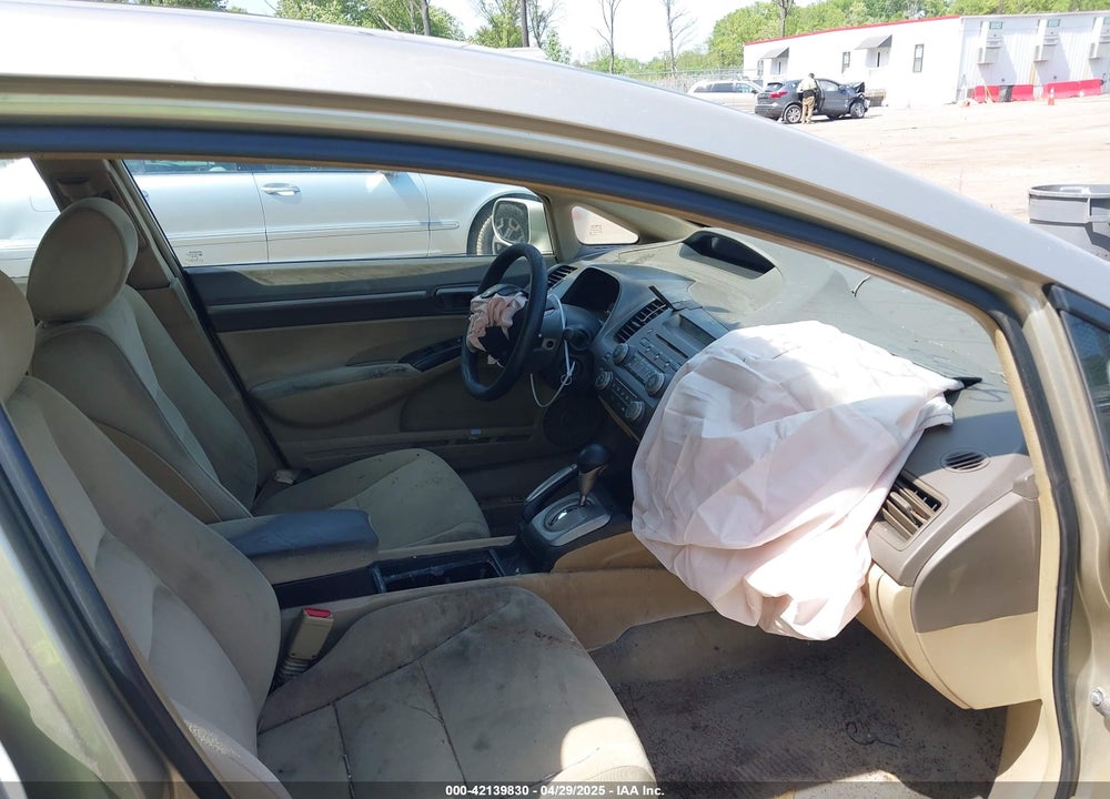 2008 HONDA CIVIC VIN: 1HGFA16808L105871