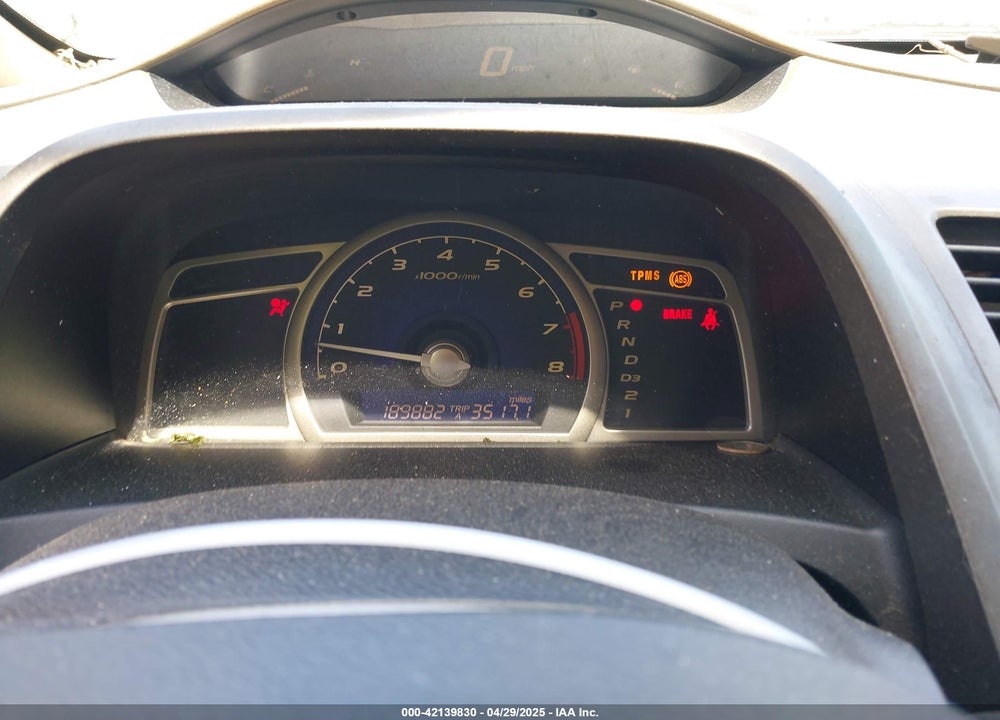 2008 HONDA CIVIC VIN: 1HGFA16808L105871
