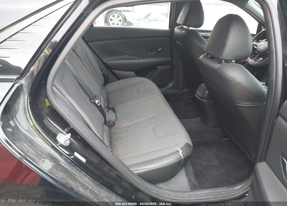 2022 HYUNDAI ELANTRA VIN: KMHLR4AF4NU267277