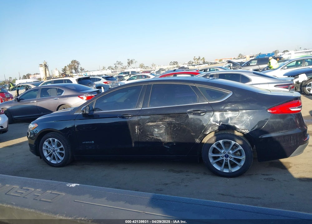 2019 FORD FUSION HYBRID SE VIN: 3FA6P0LU1KR284400
