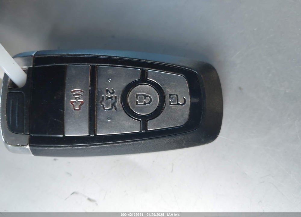 2019 FORD FUSION HYBRID SE VIN: 3FA6P0LU1KR284400