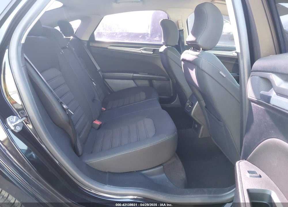 2019 FORD FUSION HYBRID SE VIN: 3FA6P0LU1KR284400