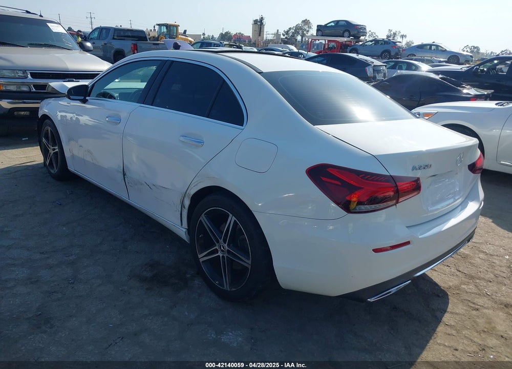 2019 MERCEDES-BENZ A-CLASS VIN: WDD3G4EB0KW000497