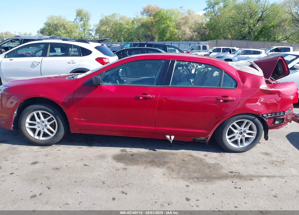 2010 FORD FUSION VIN: 3FAHP0GA0AR261634