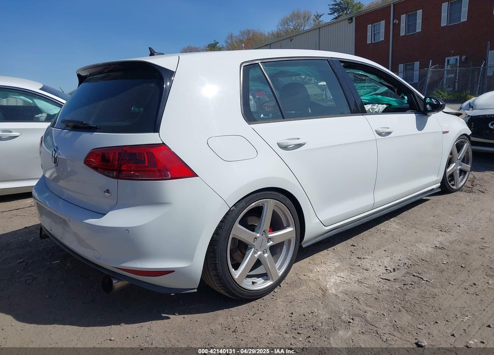 2015 VOLKSWAGEN GOLF VIN: 3VW4T7AU3FM055032