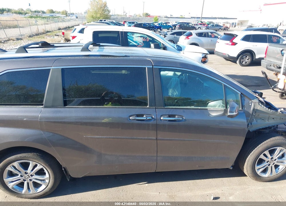 2024 TOYOTA SIENNA VIN: 5TDESKFC4RS113702