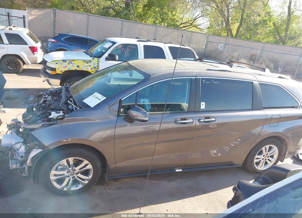 2024 TOYOTA SIENNA VIN: 5TDESKFC4RS113702