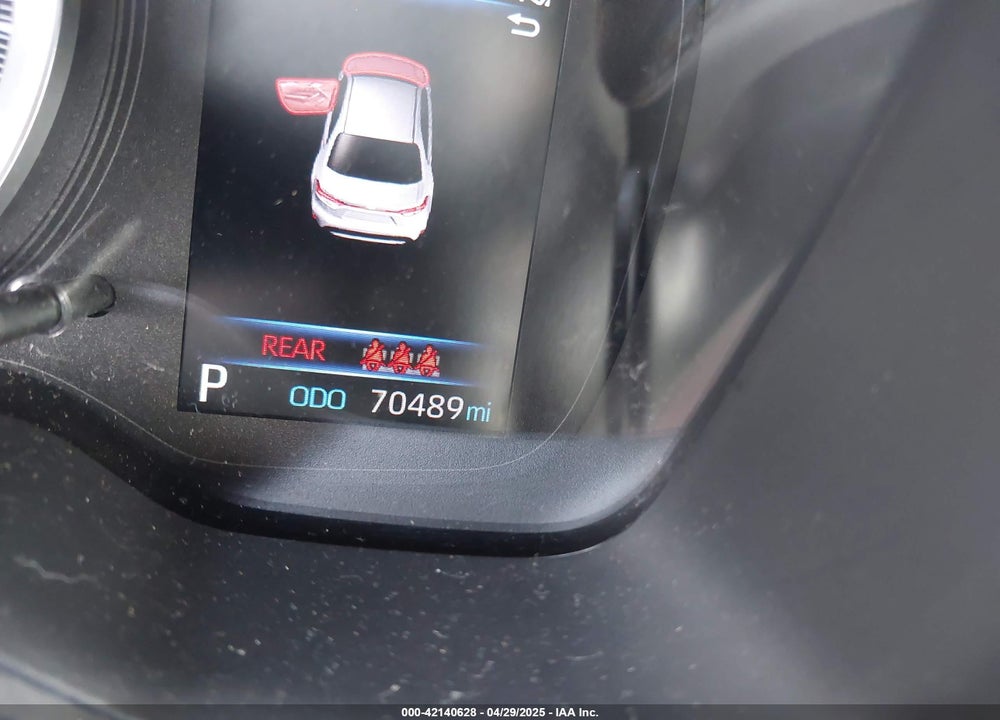 2021 TOYOTA COROLLA LE VIN: JTDEPMAE7MJ150495