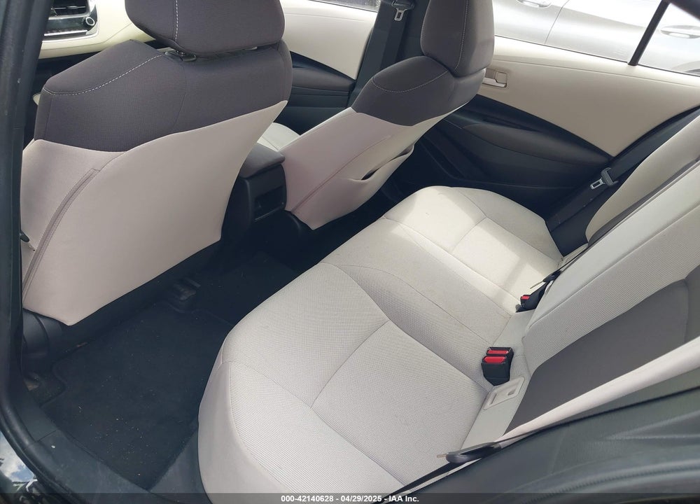 2021 TOYOTA COROLLA LE VIN: JTDEPMAE7MJ150495