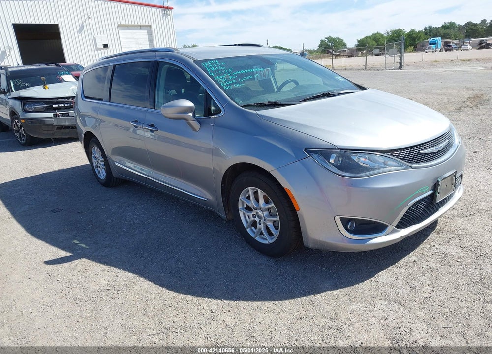 2020 CHRYSLER PACIFICA TOURING L VIN: 2C4RC1BG4LR272446