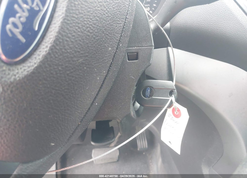 2018 FORD ESCAPE VIN: 1FMCU0F7XJUB72189