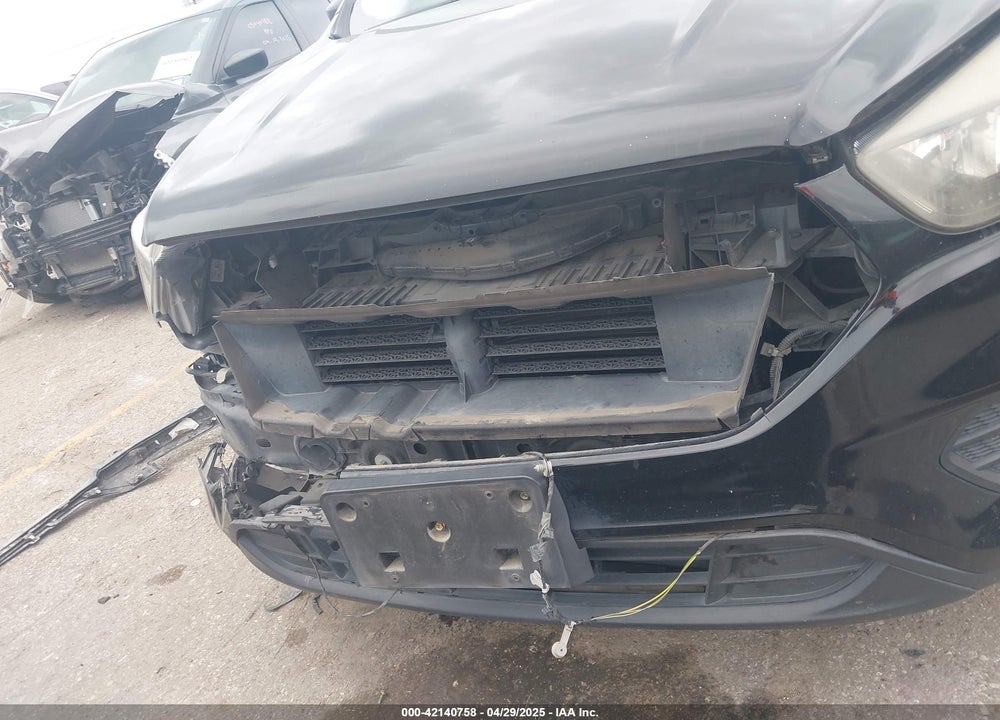 2018 FORD ESCAPE VIN: 1FMCU0F7XJUB72189