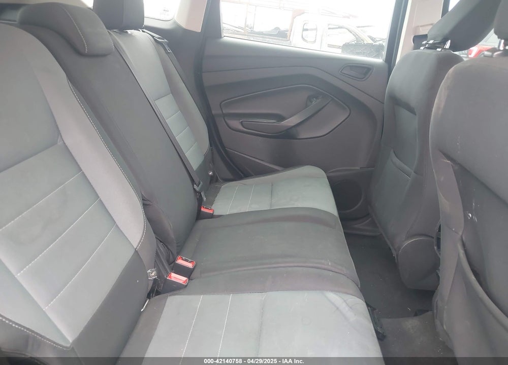2018 FORD ESCAPE VIN: 1FMCU0F7XJUB72189