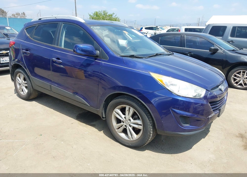 2011 HYUNDAI TUCSON GLS VIN: KM8JU3AC3BU198325