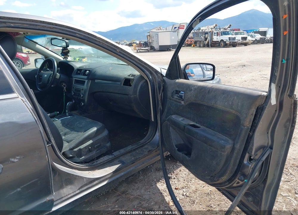 2012 FORD FUSION VIN: 3FAHP0JA1CR125685