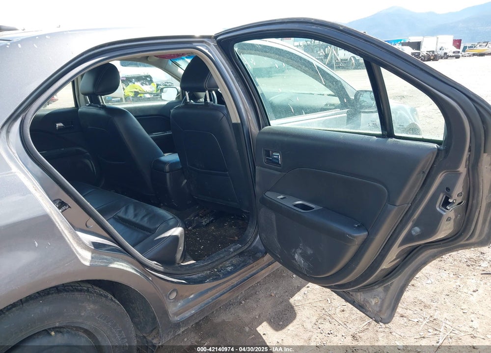 2012 FORD FUSION VIN: 3FAHP0JA1CR125685