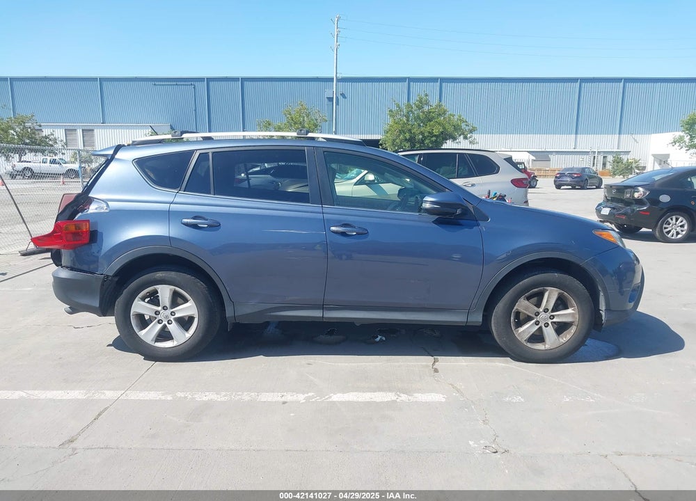 2013 TOYOTA RAV4 XLE VIN: JTMRFREV7DD009744
