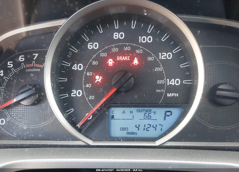 2013 TOYOTA RAV4 XLE VIN: JTMRFREV7DD009744