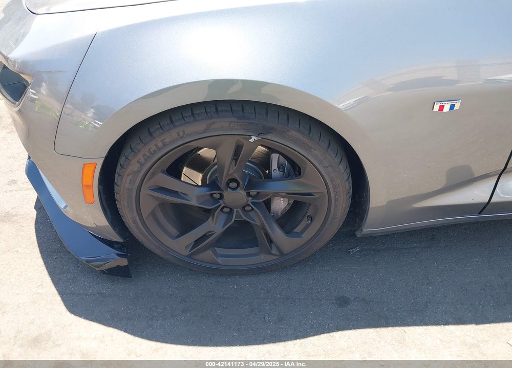 2019 CHEVROLET CAMARO VIN: 1G1FF1R72K0115063