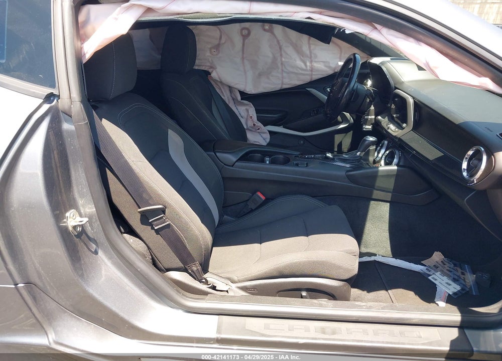 2019 CHEVROLET CAMARO VIN: 1G1FF1R72K0115063