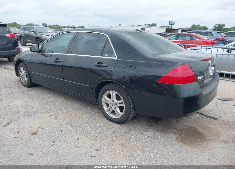 2007 HONDA ACCORD 2.4 EX VIN: 1HGCM56817A073220