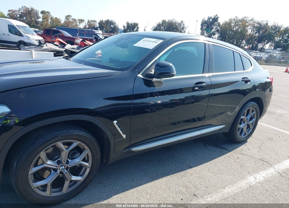 2023 BMW X4 VIN: 5UX33DT09P9S87057