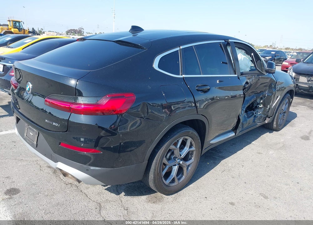 2023 BMW X4 VIN: 5UX33DT09P9S87057