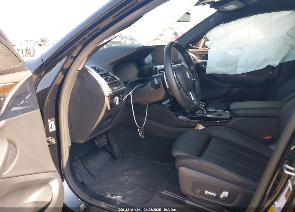 2023 BMW X4 VIN: 5UX33DT09P9S87057