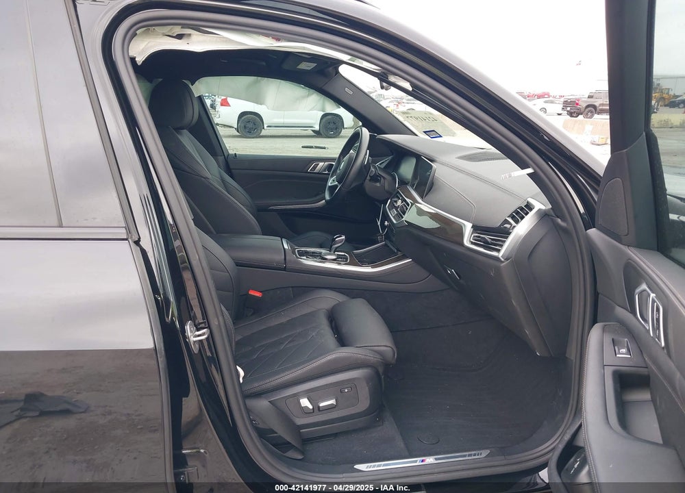 2023 BMW X5 VIN: 5UXCR4C04P9N77057