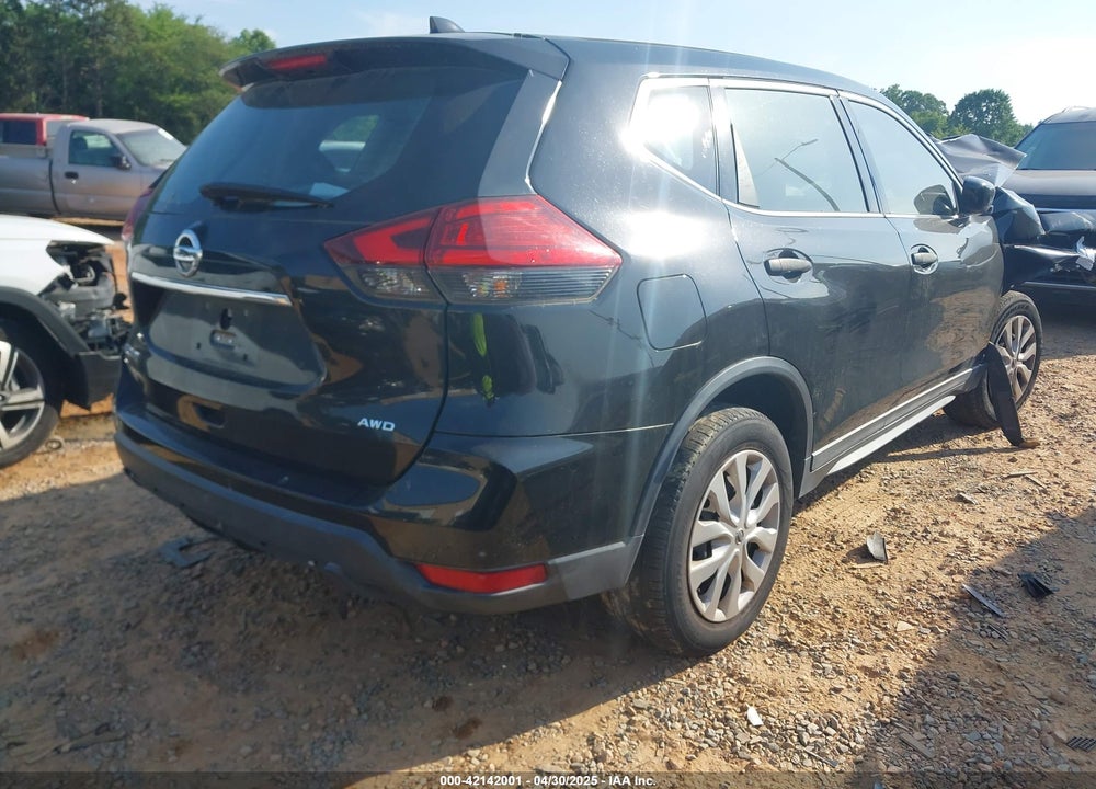 2017 NISSAN ROGUE VIN: 5N1AT2MV8HC793552