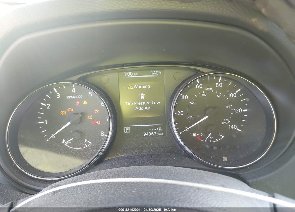 2017 NISSAN ROGUE VIN: 5N1AT2MV8HC793552