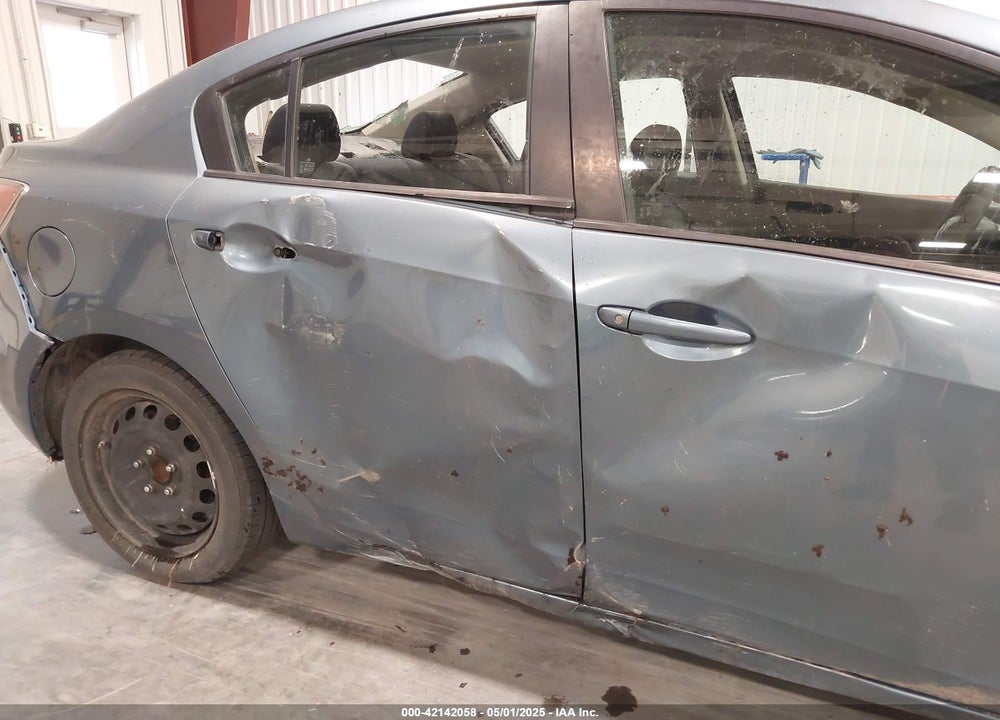 2010 MAZDA 3 I SPORT VIN: JM1BL1SF7A1230475