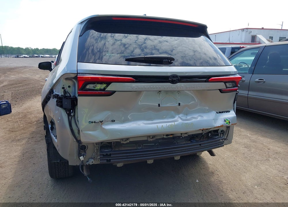 2024 TOYOTA GRAND HIGHLANDER VIN: 5TDACAB52RS010775