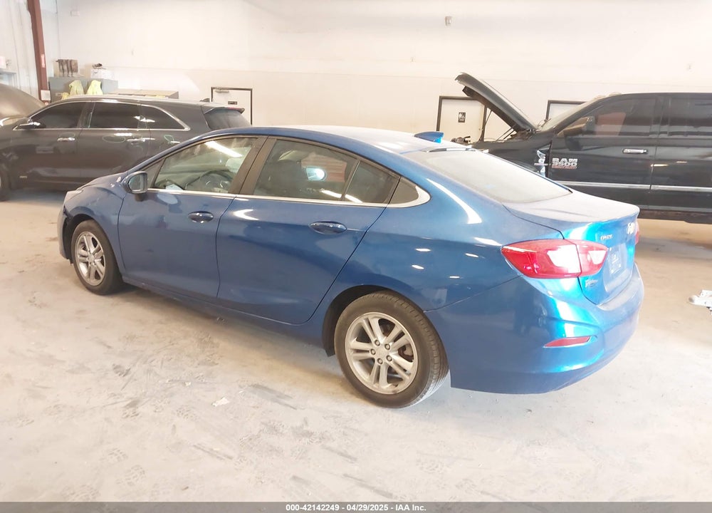 2016 CHEVROLET CRUZE VIN: 1G1BE5SM5G7240582