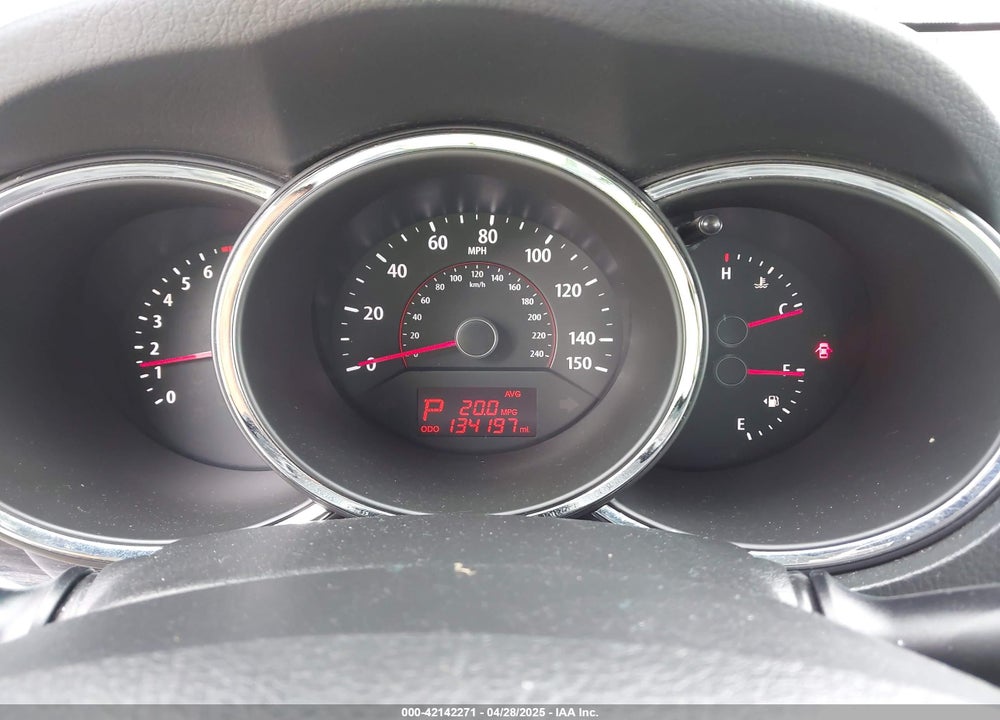 2011 KIA SORENTO LX V6 VIN: 5XYKT4A20BG164594
