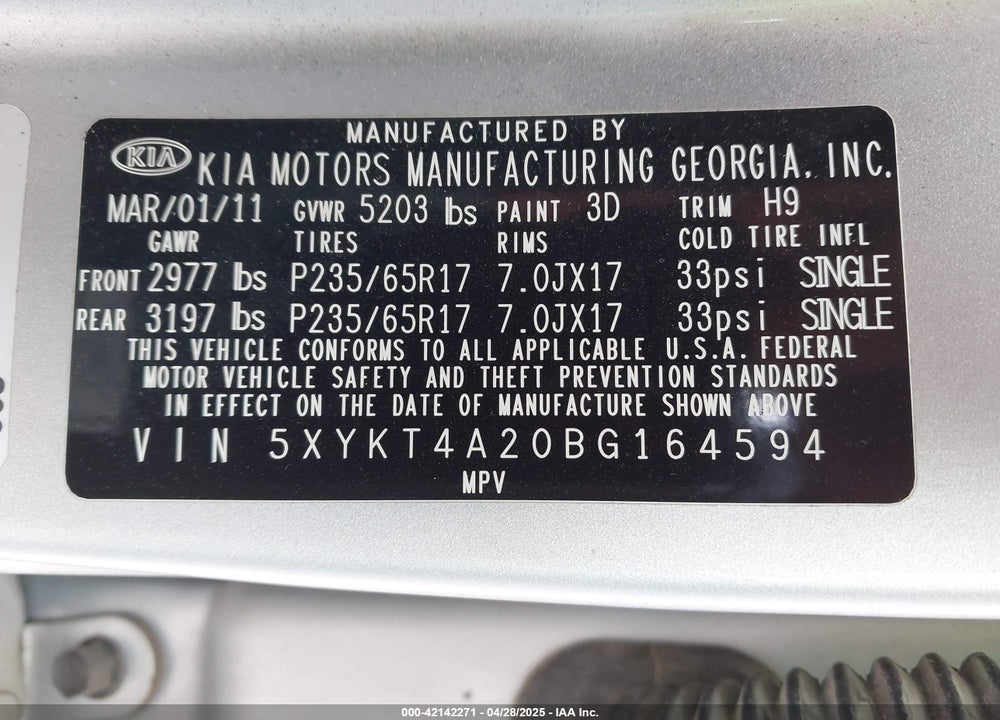 2011 KIA SORENTO LX V6 VIN: 5XYKT4A20BG164594