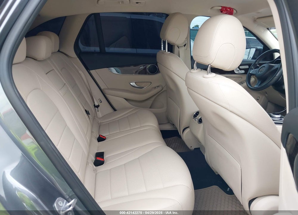 2017 MERCEDES-BENZ GLC 300 VIN: WDC0G4JB9HV011882